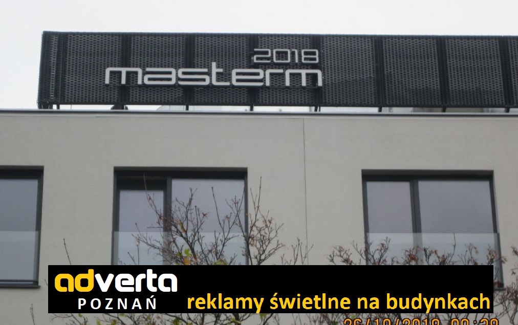 Litery podświetlane i indorowe dla dewelopera Masterm Poznań - na bardzo ciekawym podłożu z blachy perforowanej.