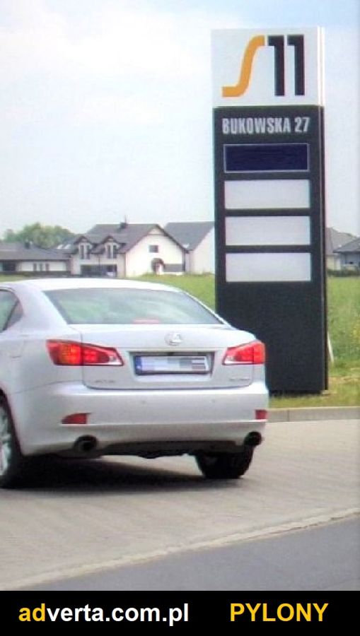 Pylony reklamowe Poznań, w firmie logistycznej.