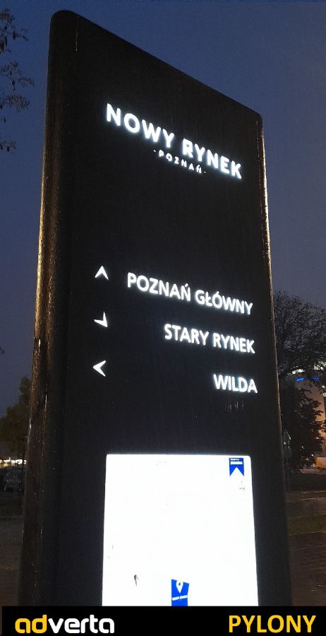 Pylony trójkątny - szczególnie nocą są bardzo skuteczną formą komunikacji.